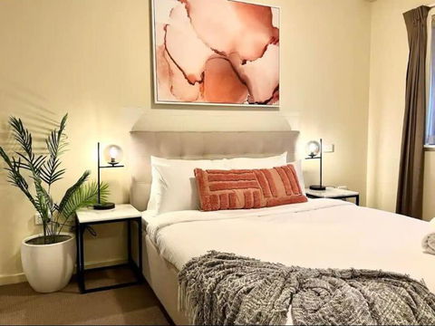 Prime Location 1 Bdr Apt In Perth - St Kilda Accommodation 1