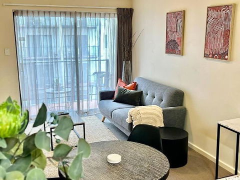 Prime Location 1 Bdr Apt In Perth - St Kilda Accommodation 3
