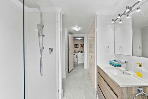 Prime Perth Apartment - St Kilda Accommodation 2