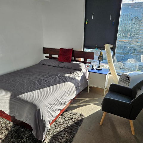 Private Bedroom & Bathroom In Shared Inner Brisbane Apartment - St Kilda Accommodation 3