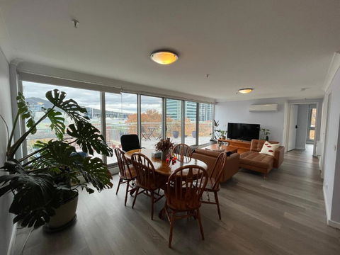 Private Room With Ensuite In The CBD - St Kilda Accommodation 0