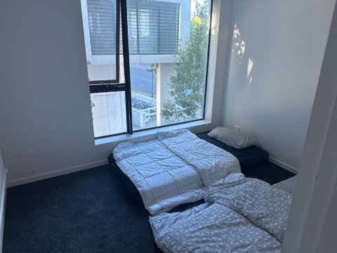 Private Rooms - St Kilda Accommodation 2