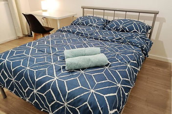 PROMO 2-Bedroom Villa Next To Train Station, FREE PARKING with St Kilda Accommodation