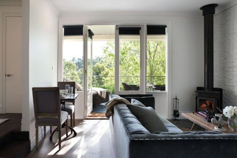 Provence Spa Villa 2 - St Kilda Accommodation 3