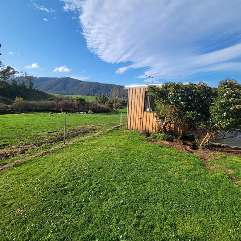 Pub In The Paddock - St Kilda Accommodation 3