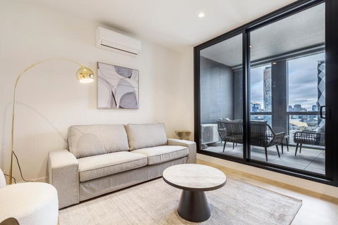 Quaint Stylish Hideout In Trendy South Melbourne - St Kilda Accommodation 0