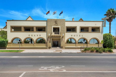Quality Hotel Mildura Grand - St Kilda Accommodation 1