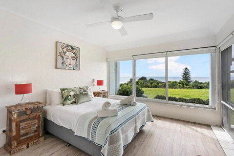 Quarterdeck 18 - St Kilda Accommodation 3