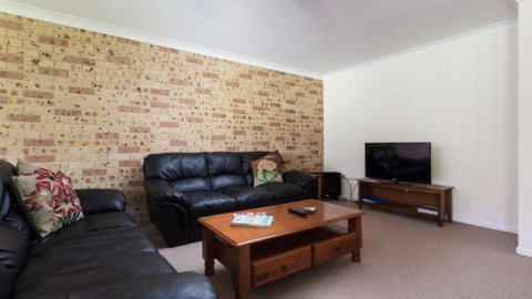 Quiet And Private Duplex - St Kilda Accommodation 3
