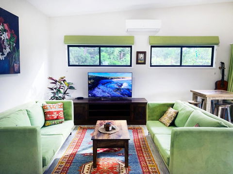 Quiet Private Nimbin Townhouse - St Kilda Accommodation 1