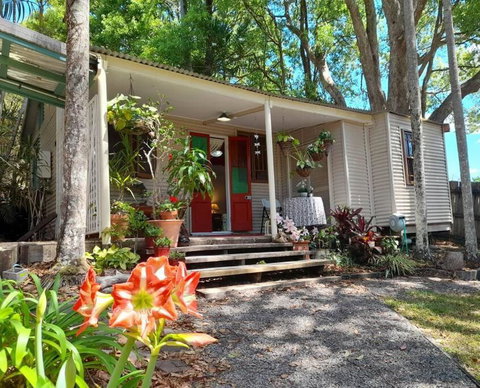 Quirky Cottage In Centre Of Maleny, Walk Everywhere - St Kilda Accommodation 0