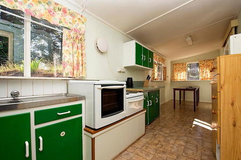 Rainbow Pines Tourist Caravan Park - St Kilda Accommodation 2