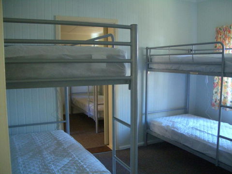 Rainbow Pines Tourist Caravan Park - St Kilda Accommodation 1