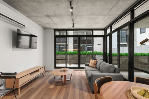 Rambla At Solarino House - St Kilda Accommodation 3