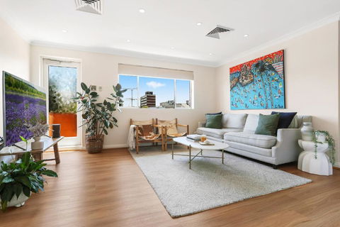 Randwick L 3 Bedroom Apartment + Parking - St Kilda Accommodation 0
