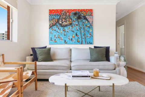 Randwick L 3 Bedroom Apartment + Parking - St Kilda Accommodation 1
