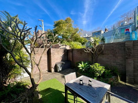 Rear Garden Suite - St Kilda Accommodation 0