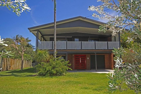 Red Door Beach House - St Kilda Accommodation 0