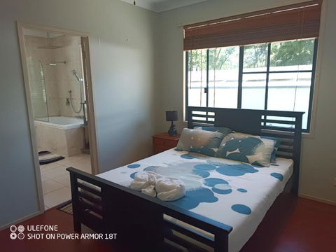 Quand0ng Valley Inn - The Hidden Waterfall Family Retreat - St Kilda Accommodation 3