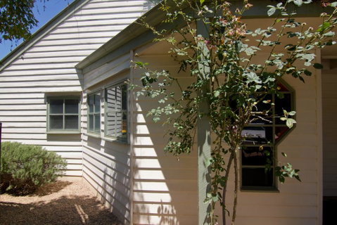 Atticus Cottage - St Kilda Accommodation 0