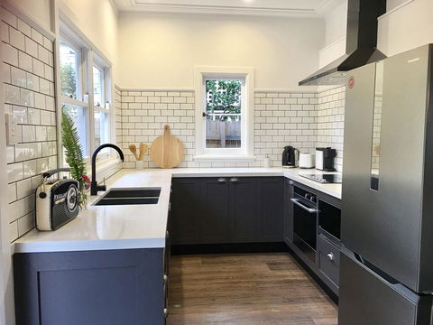 Audrey's Nowra - St Kilda Accommodation 2