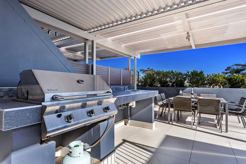 Aura Unit 10 - Shoal Bay - St Kilda Accommodation 3