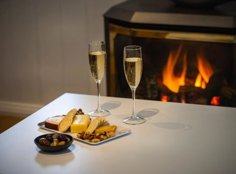 Autumn Beauty - Cottage 3 - St Kilda Accommodation 3