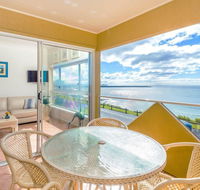 Avalon 1 - overlooking beautiful Convent Beach - St Kilda Accommodation