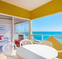 Avalon 4 - right across the road from convent beach - uninterrupted views - St Kilda Accommodation