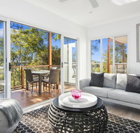 Avalon Tree House - St Kilda Accommodation