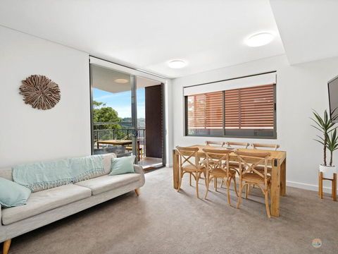 Avoca Beach Pad- 210/14-18 Cape Three Points Rd - St Kilda Accommodation 3