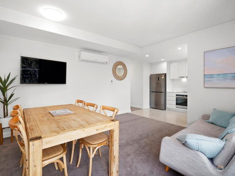 Avoca Beach Pad- 210/14-18 Cape Three Points Rd - St Kilda Accommodation 1