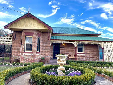 Avoca House - Circa 1900 Gorgeous Federation Home - St Kilda Accommodation 1