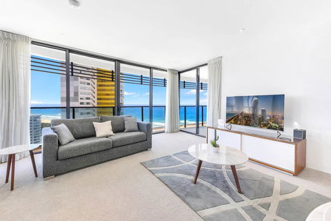 Awesome Ocean Views Broadbeach WiFi, Netflix, Wine - St Kilda Accommodation 1
