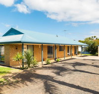 Back Beach Retreat - St Kilda Accommodation