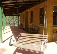 Back to the Bush - St Kilda Accommodation