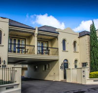 Banyan Place - St Kilda Accommodation