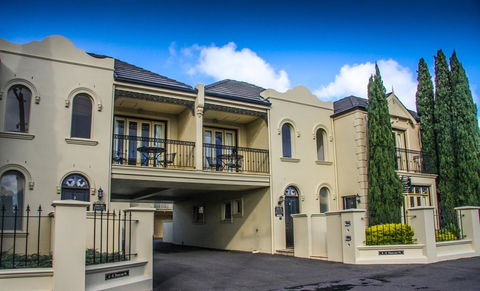 Banyan Place - St Kilda Accommodation 0