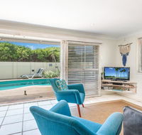 Barefoot in Lennox- WiFi - Foxtel - Pool - St Kilda Accommodation