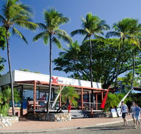 Base Airlie Beach - St Kilda Accommodation