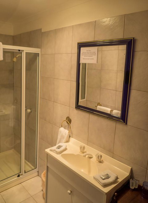 Battery Point Manor - St Kilda Accommodation 3