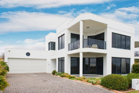 Bayside Beauty - St Kilda Accommodation 1
