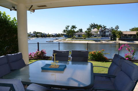 Bayz Maroochy Waters - St Kilda Accommodation 1
