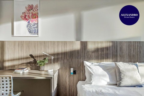 BEACH LOCATION STUDIO // CLOVELLY 1 - St Kilda Accommodation 0