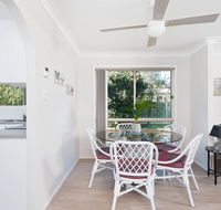 Beach Paradise  Anna Bay - St Kilda Accommodation