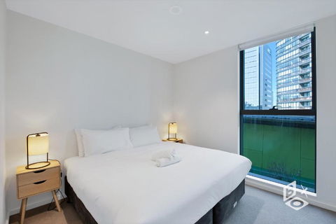 REST COLLECTION Apartments On Collins Docklands - St Kilda Accommodation 2