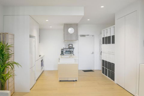 REST COLLECTION One Bedroom Apartment With Study - St Kilda Accommodation 2
