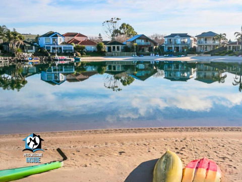Renovated Beautiful Holiday Home With A Private Beach & Stunning Views! - St Kilda Accommodation 0