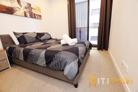 Red Rose Retreat - 1bd 1bth 1CarSp Apt - St Kilda Accommodation 1