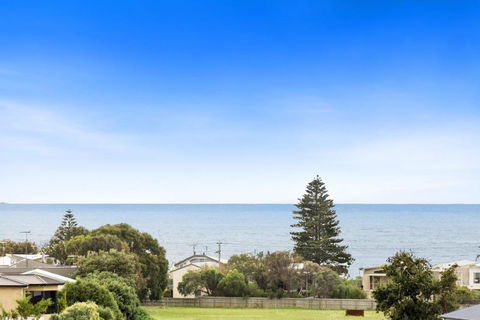 Red Salt - St Kilda Accommodation 3